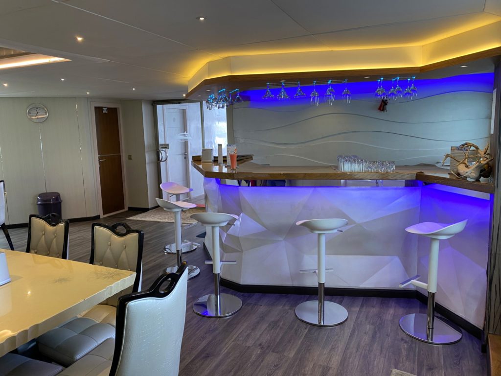 Honors Legacy Bar
