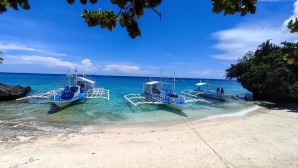 Dive Boats Philippines